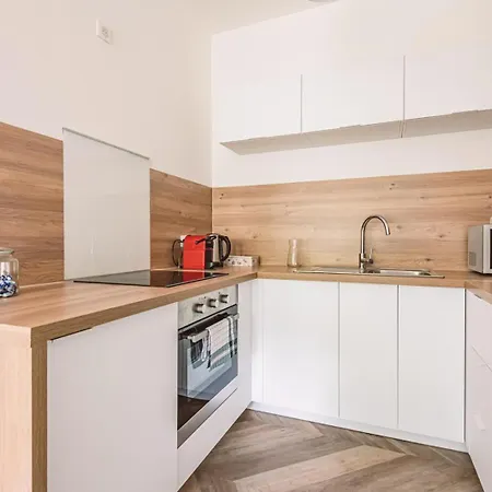 Daire Henri Au Pied De La Cathedrale. *